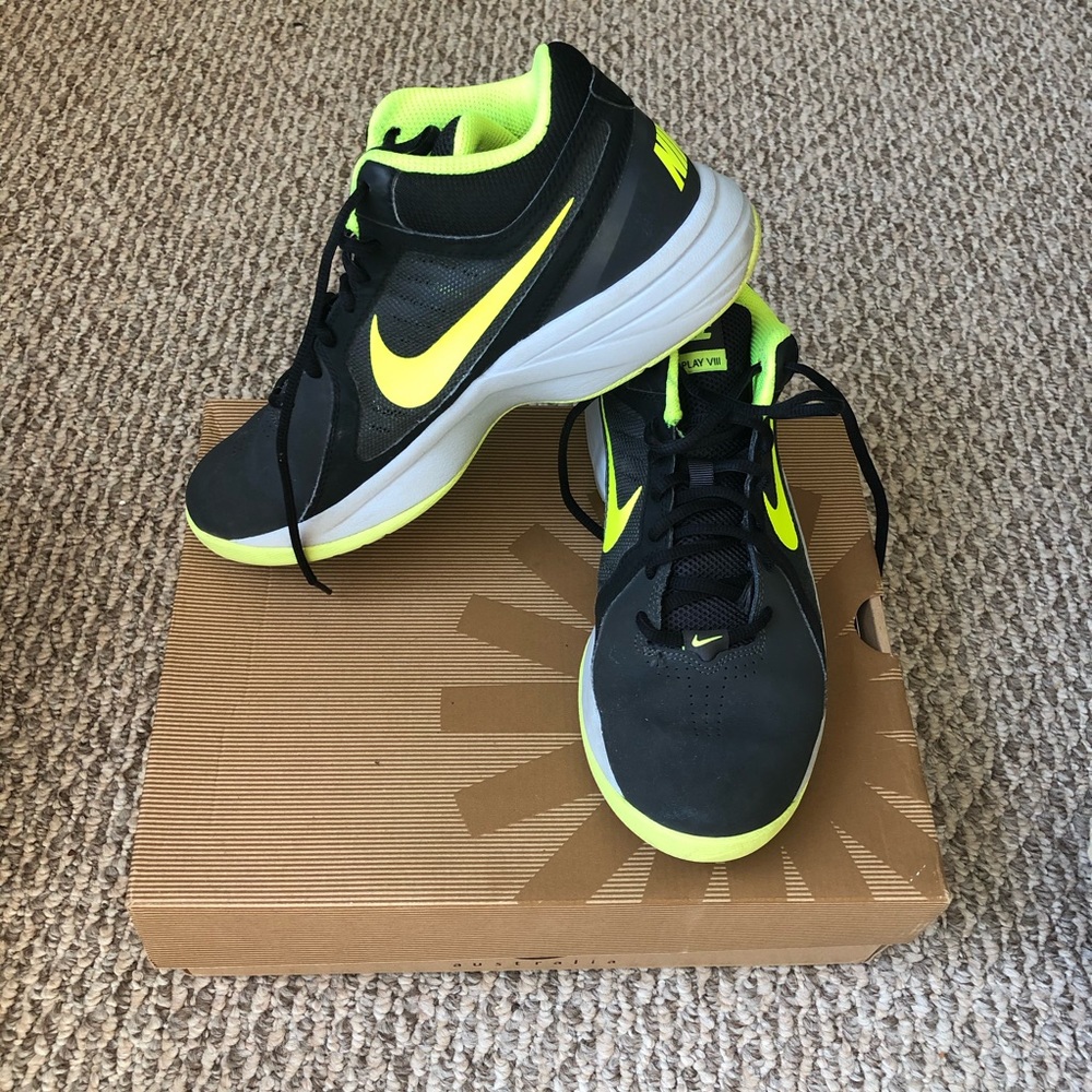 Men’s Nike Overplay VIII